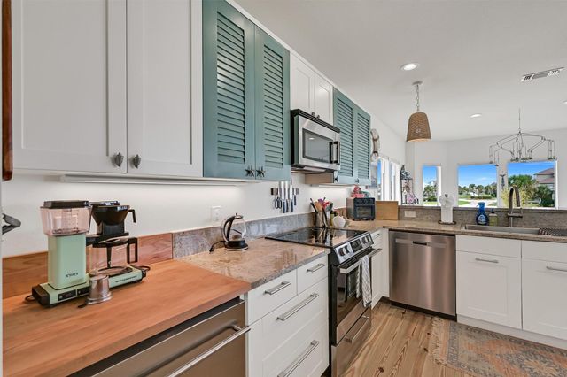 4203 Campeche Court, Galveston, TX 77554