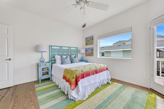 4203 Campeche Court, Galveston, TX 77554