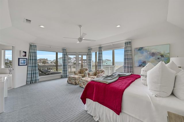 4203 Campeche Court, Galveston, TX 77554