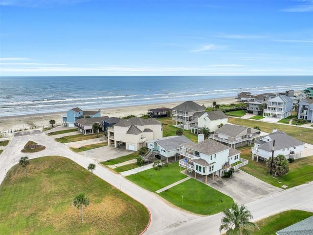 4203 Campeche Court, Galveston, TX 77554