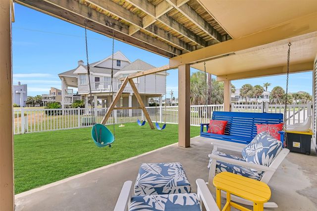 4203 Campeche Court, Galveston, TX 77554