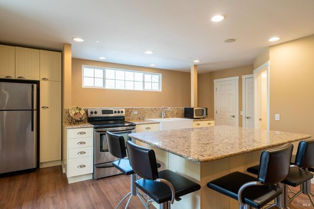 1846 Indian Valley Rd, Novato, CA 94947