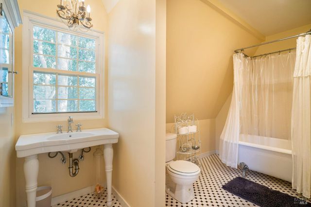 1846 Indian Valley Rd, Novato, CA 94947