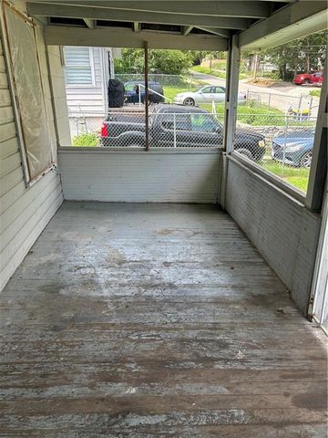 436 Tullis Avenue, Kansas City, MO 64125