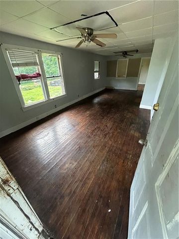 436 Tullis Avenue, Kansas City, MO 64125