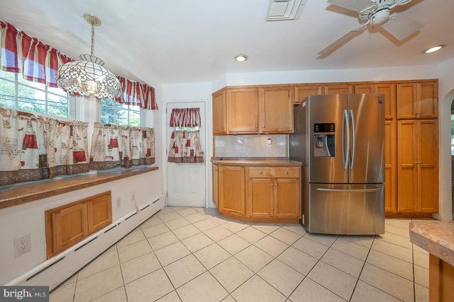 201 ABBEYVIEW AVE, Willow Grove, PA 19090