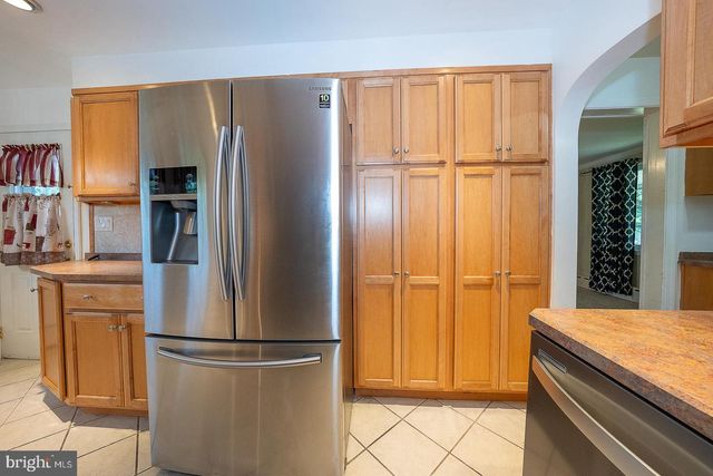 201 ABBEYVIEW AVE, Willow Grove, PA 19090