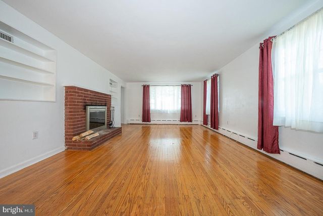 201 ABBEYVIEW AVE, Willow Grove, PA 19090