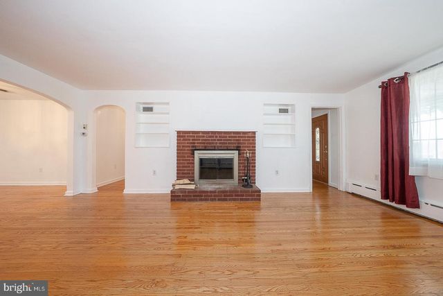 201 ABBEYVIEW AVE, Willow Grove, PA 19090