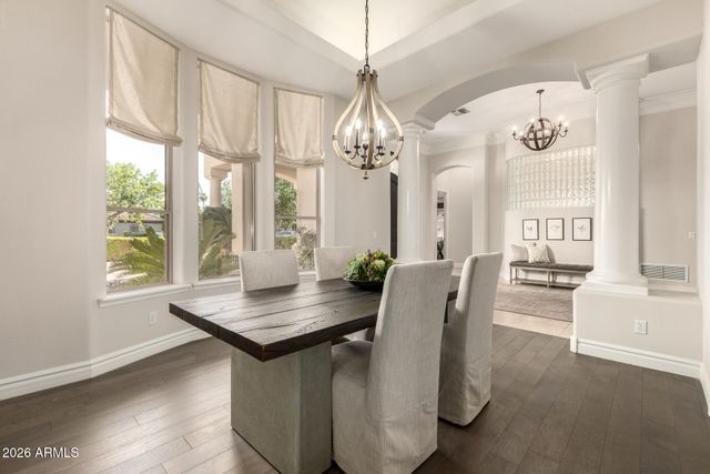 8204 S HOMESTEAD Lane, Tempe, AZ 85284