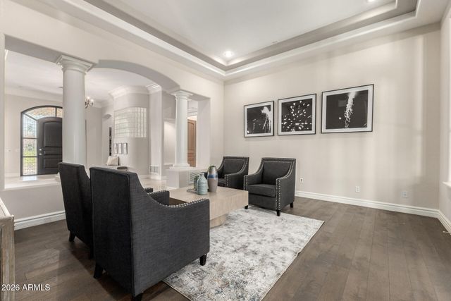 8204 S HOMESTEAD Lane, Tempe, AZ 85284