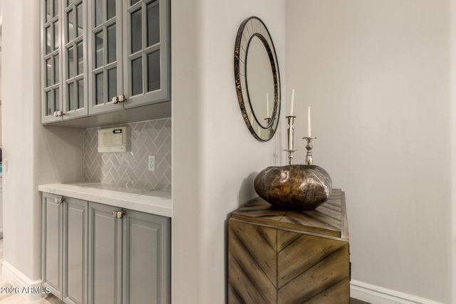 8204 S HOMESTEAD Lane, Tempe, AZ 85284