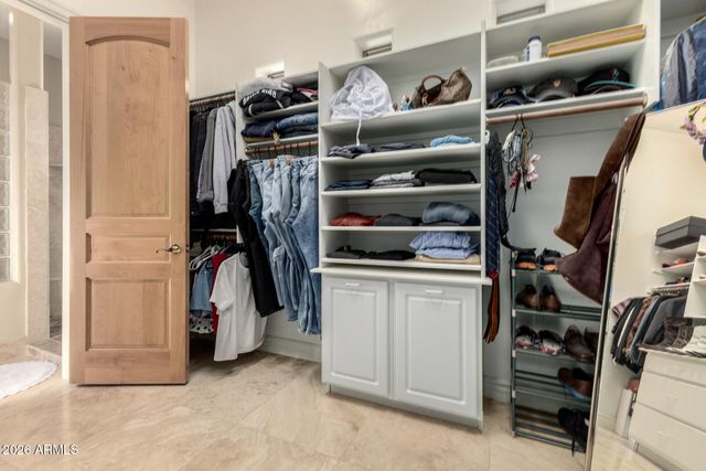 8204 S HOMESTEAD Lane, Tempe, AZ 85284