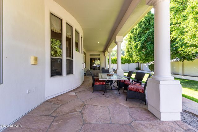 8204 S HOMESTEAD Lane, Tempe, AZ 85284