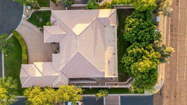 8204 S HOMESTEAD Lane, Tempe, AZ 85284