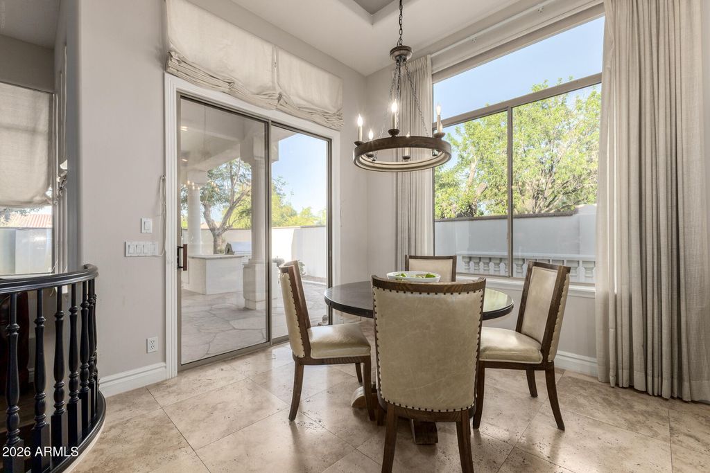 Image 21 of property listing at 8204 S HOMESTEAD Lane, Tempe, AZ 85284