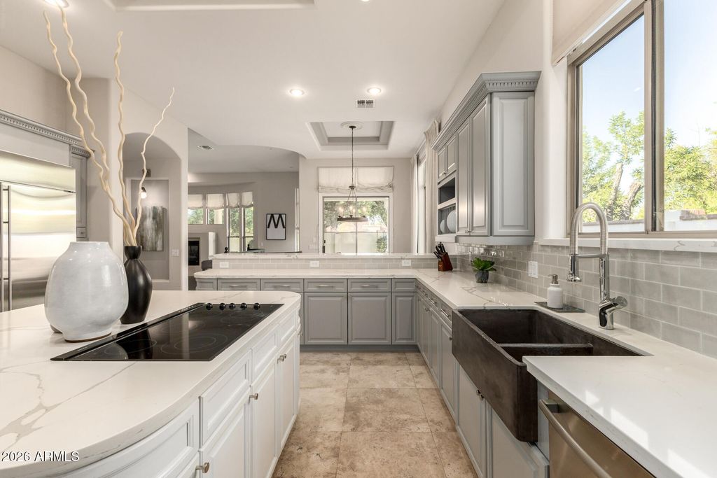 Image 23 of property listing at 8204 S HOMESTEAD Lane, Tempe, AZ 85284