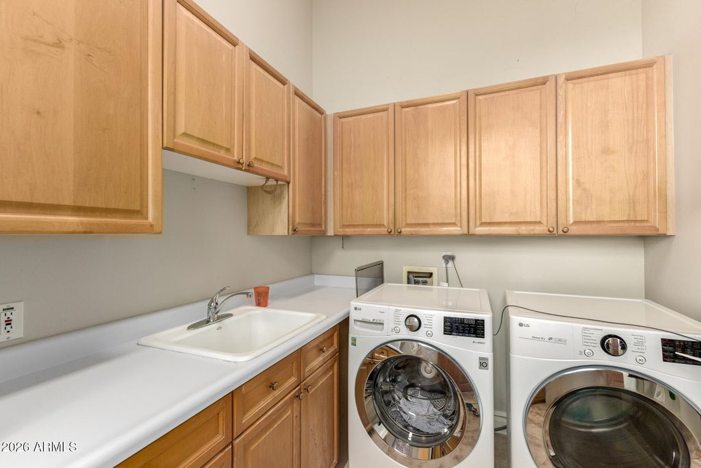 Image 57 of property listing at 8204 S HOMESTEAD Lane, Tempe, AZ 85284