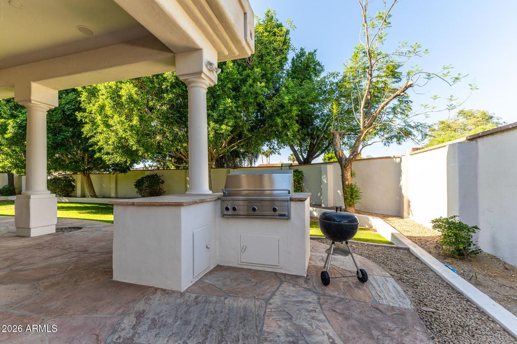 Image 70 of property listing at 8204 S HOMESTEAD Lane, Tempe, AZ 85284