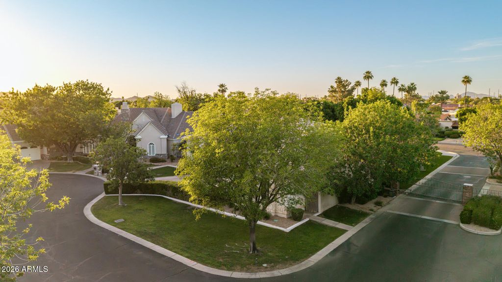 Image 80 of property listing at 8204 S HOMESTEAD Lane, Tempe, AZ 85284