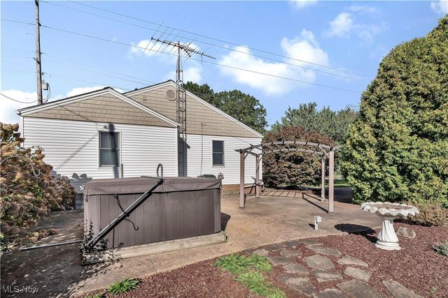 4792 Revere Avenue NW, Massillon, OH 44647