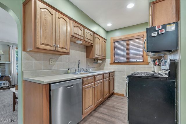 4792 Revere Avenue NW, Massillon, OH 44647