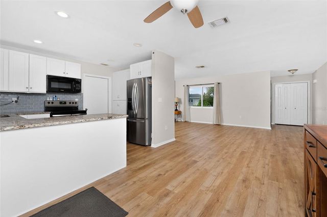 557 MAGNOLIA AVENUE NW, Port Charlotte, FL 33952