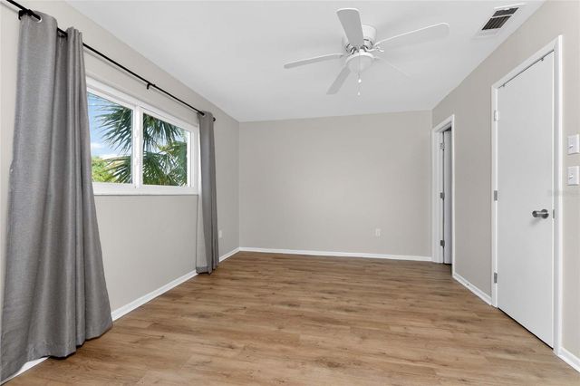 557 MAGNOLIA AVENUE NW, Port Charlotte, FL 33952