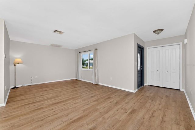 557 MAGNOLIA AVENUE NW, Port Charlotte, FL 33952