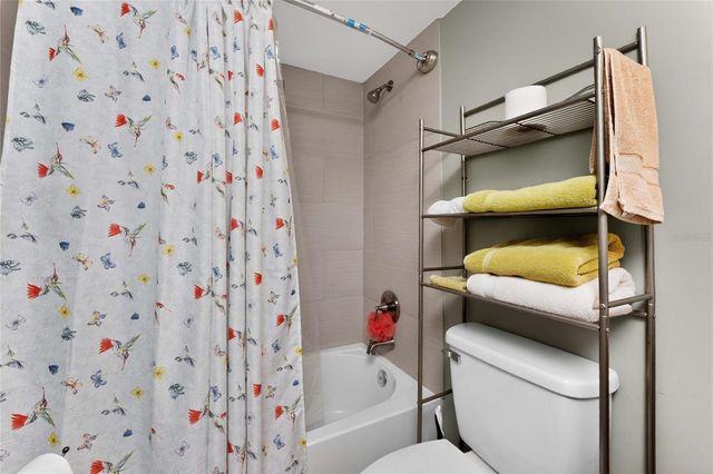 557 MAGNOLIA AVENUE NW, Port Charlotte, FL 33952