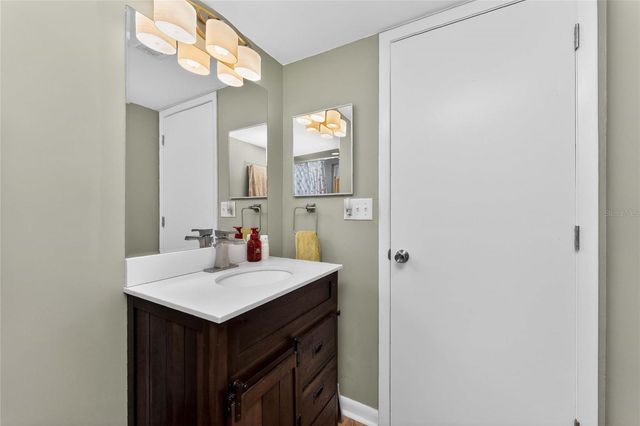 557 MAGNOLIA AVENUE NW, Port Charlotte, FL 33952