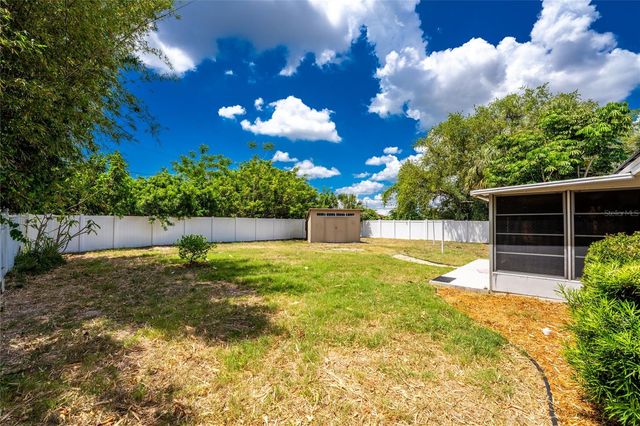 557 MAGNOLIA AVENUE NW, Port Charlotte, FL 33952