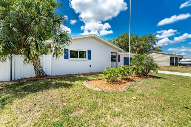 557 MAGNOLIA AVENUE NW, Port Charlotte, FL 33952