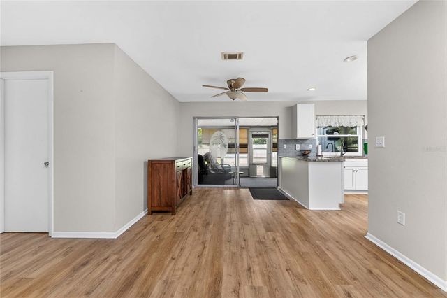 557 MAGNOLIA AVENUE NW, Port Charlotte, FL 33952