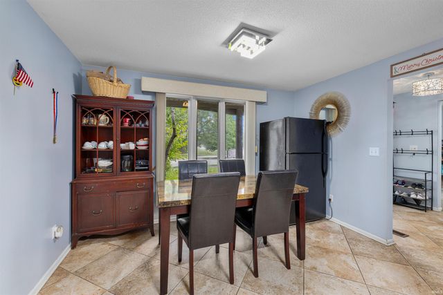 4126 Winterfield Run, Fort Wayne, IN 46804