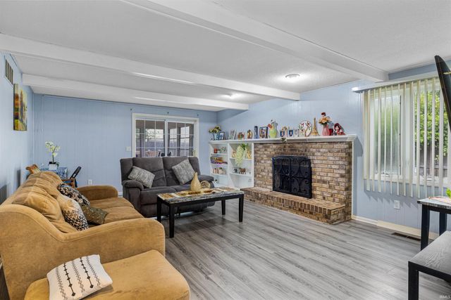 4126 Winterfield Run, Fort Wayne, IN 46804