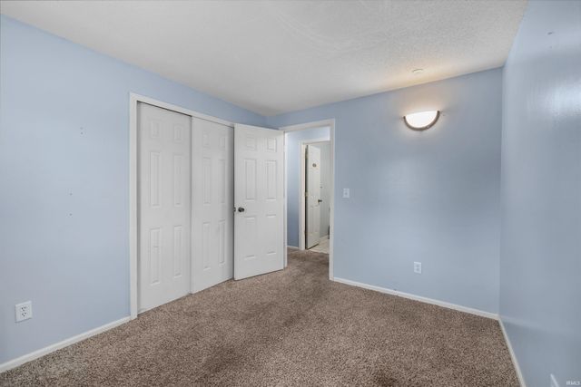 4126 Winterfield Run, Fort Wayne, IN 46804