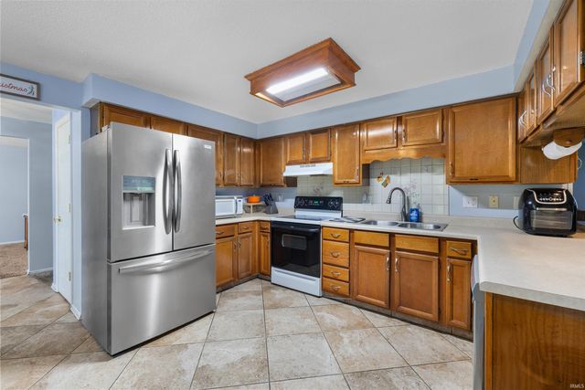 4126 Winterfield Run, Fort Wayne, IN 46804