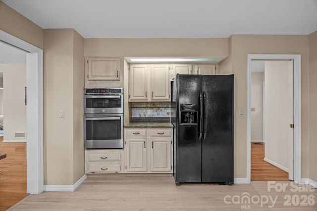 68 Stony Ridge, Asheville, NC 28804