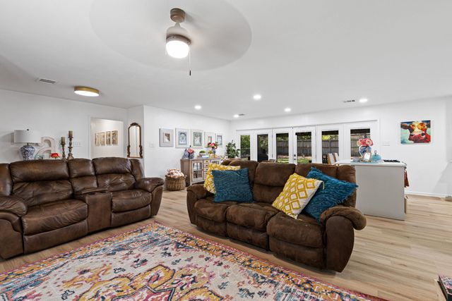 402 Hughes Street, Marshall, TX 75672