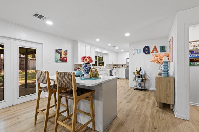 402 Hughes Street, Marshall, TX 75672