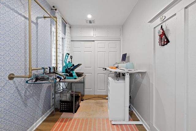 402 Hughes Street, Marshall, TX 75672