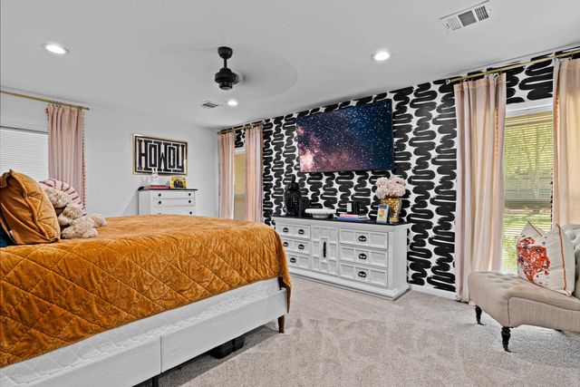 402 Hughes Street, Marshall, TX 75672