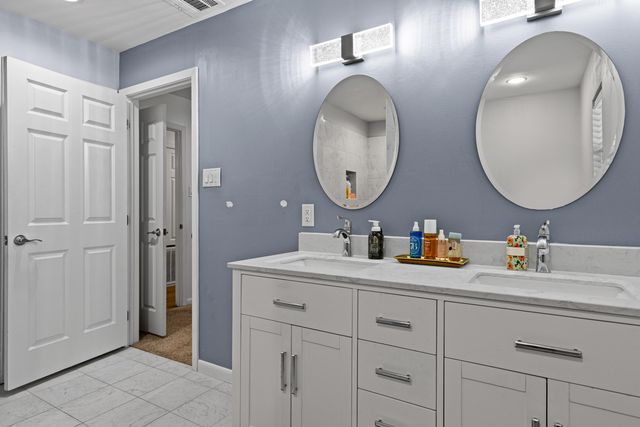 402 Hughes Street, Marshall, TX 75672