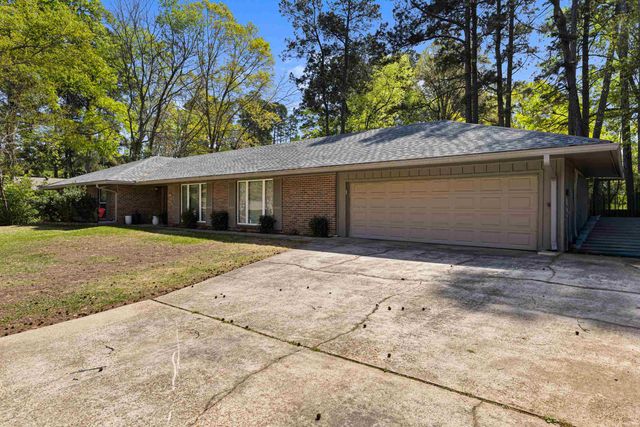 402 Hughes Street, Marshall, TX 75672