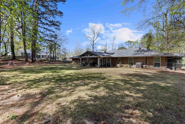 402 Hughes Street, Marshall, TX 75672