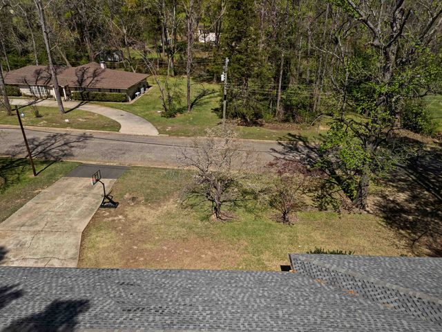 402 Hughes Street, Marshall, TX 75672