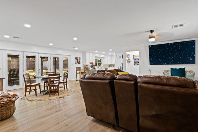 402 Hughes Street, Marshall, TX 75672