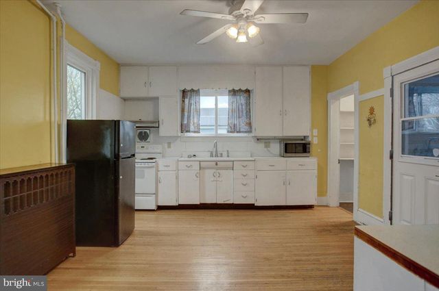 22 VIRGINIA AVE, Brunswick, MD 21716