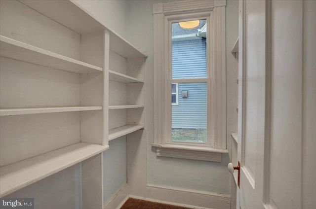 22 VIRGINIA AVE, Brunswick, MD 21716